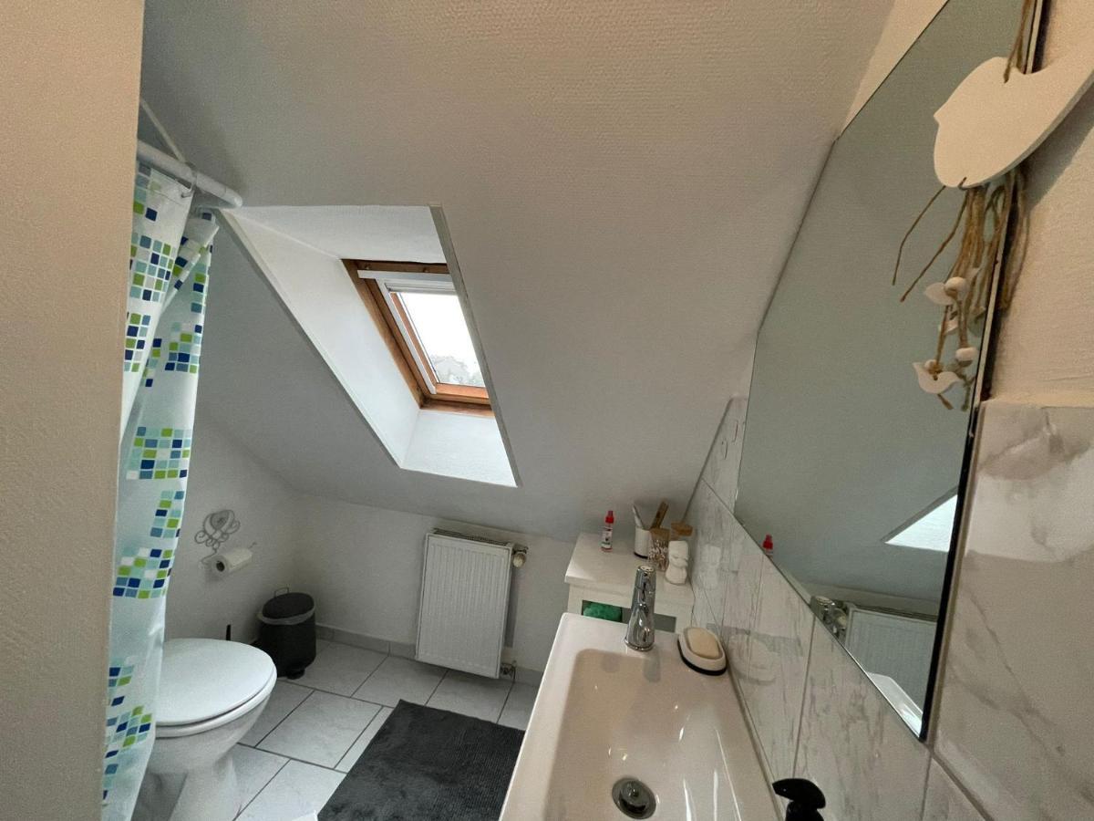 120Qm - 5 Rooms - 2 Bathrooms - Kitchen- Free Parking - Fast Wifi - Yiha Apartment Hannover Exterior photo